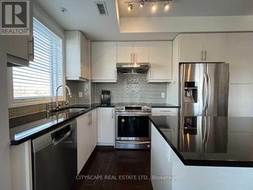228 - 3170 Erin Mills Parkway, Mississauga, ON - Indoor Photo Showing Kitchen With Upgraded Kitchen