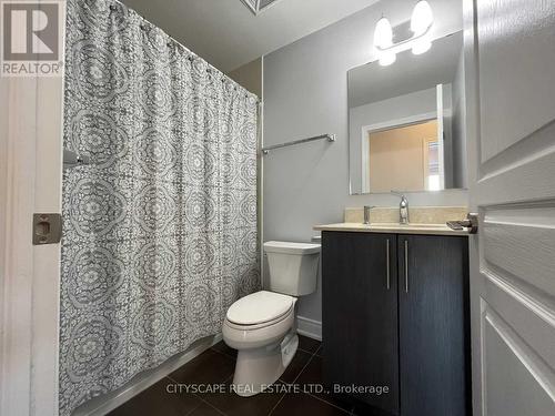228 - 3170 Erin Mills Parkway, Mississauga, ON - Indoor Photo Showing Bathroom