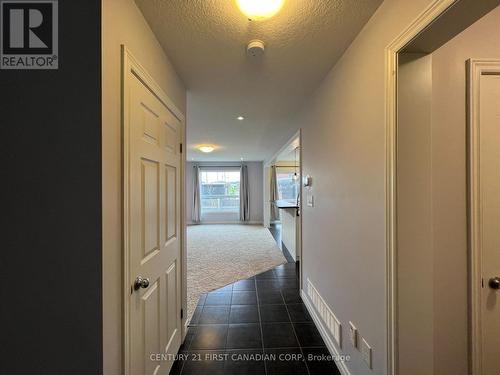 2025 Denview Avenue, London, ON - Indoor Photo Showing Other Room
