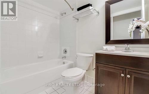 1605 - 325 Webb Drive, Mississauga, ON - Indoor Photo Showing Bathroom