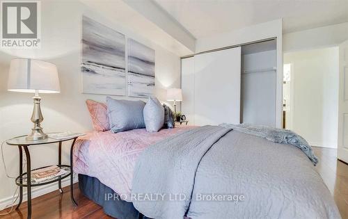 1605 - 325 Webb Drive, Mississauga, ON - Indoor Photo Showing Bedroom