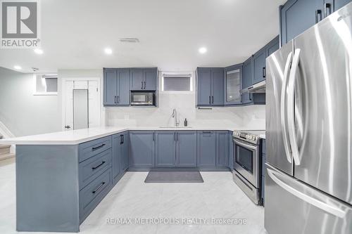 Bsmt - 769 Markham Road, Toronto, ON - Indoor Photo Showing Kitchen With Upgraded Kitchen