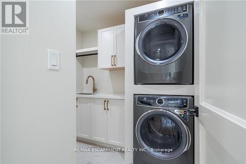 262 Robina Road, Hamilton, ON - Indoor Photo Showing Laundry Room