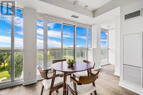 701 - 1350 Kingston Road, Toronto (Birchcliffe-Cliffside), ON - Indoor Photo Showing Dining Room