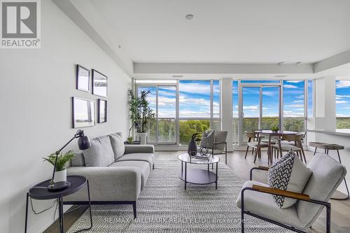 701 - 1350 Kingston Road, Toronto (Birchcliffe-Cliffside), ON - Indoor Photo Showing Living Room