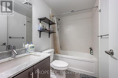 1109 - 58 Orchard View Boulevard, Toronto, ON - Indoor Photo Showing Bathroom