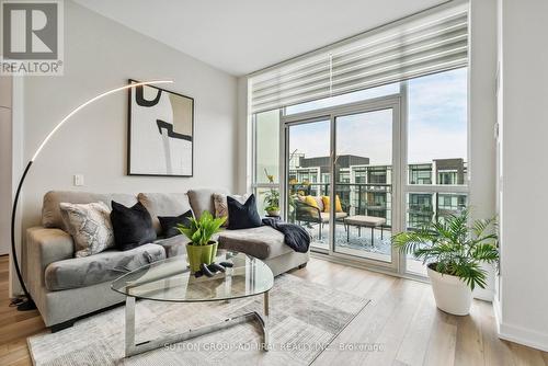 432 - 415 Sea Ray Avenue, Innisfil, ON - Indoor Photo Showing Living Room