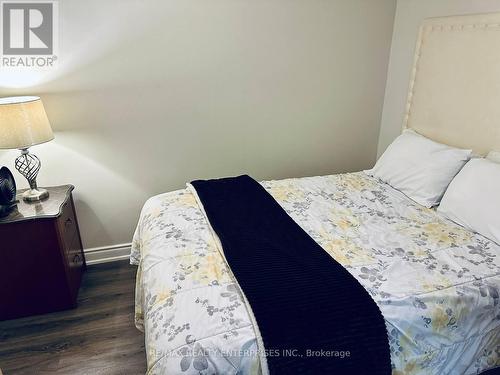 1435 - 250 Wellington Street W, Toronto, ON - Indoor Photo Showing Bedroom