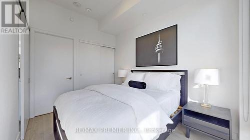 4403 - 8 Cumberland Street, Toronto, ON - Indoor Photo Showing Bedroom