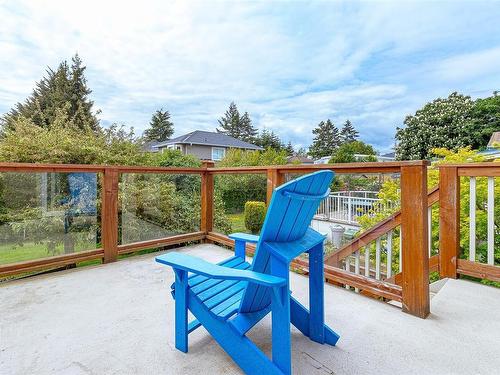 2357 Malaview Ave, Sidney, BC - Outdoor
