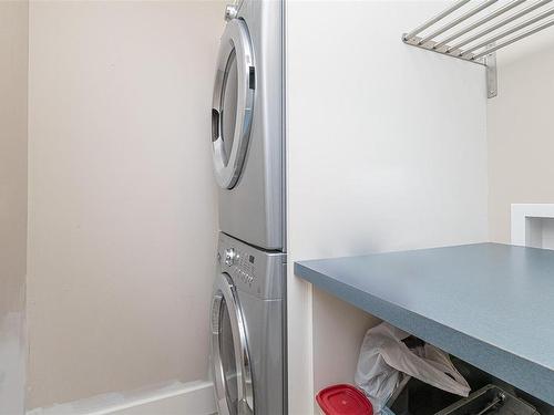 2357 Malaview Ave, Sidney, BC - Indoor Photo Showing Laundry Room