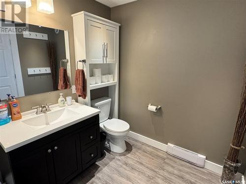 423 East Crescent, La Ronge, SK - Indoor Photo Showing Bathroom