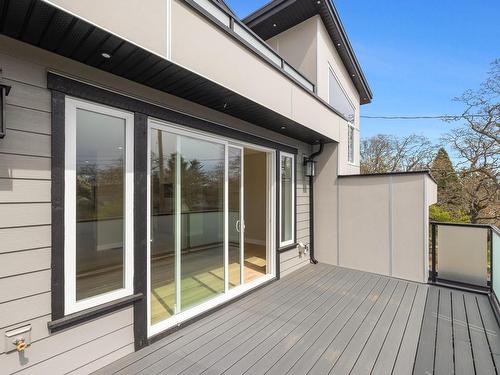 971 Lakeview Ave, Saanich, BC - Outdoor With Deck Patio Veranda With Exterior