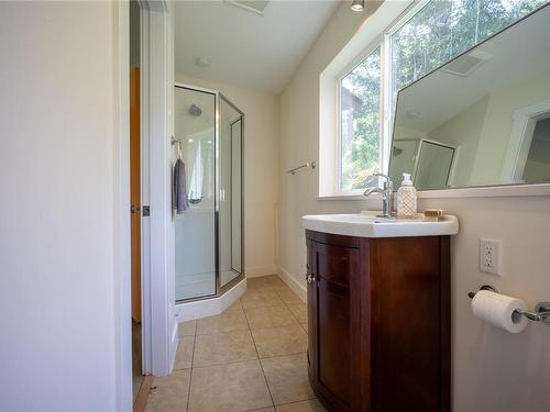 1378 Copper Mine Rd, Sooke, BC - Indoor Photo Showing Bathroom