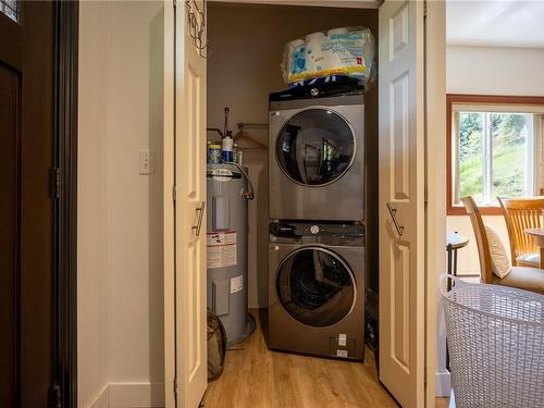 1378 Copper Mine Rd, Sooke, BC - Indoor Photo Showing Laundry Room