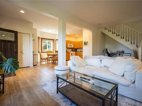 1378 Copper Mine Rd, Sooke, BC - Indoor Photo Showing Living Room