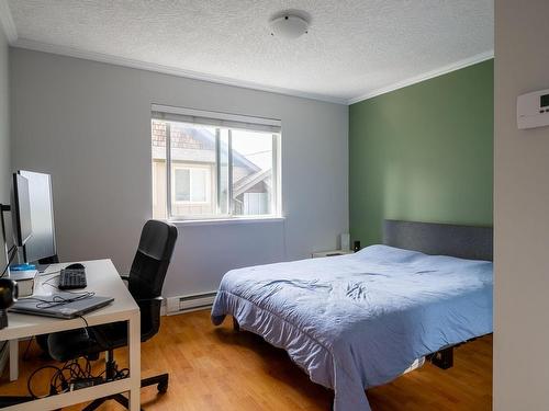 3-1140 Trans Canada Hwy, Ladysmith, BC - Indoor Photo Showing Bedroom