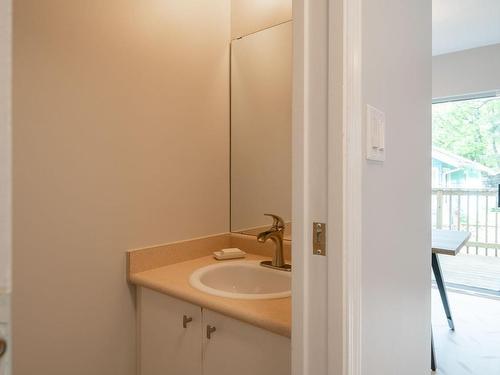 3-1140 Trans Canada Hwy, Ladysmith, BC - Indoor Photo Showing Bathroom