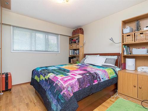 2363 Malaview Ave, Sidney, BC - Indoor Photo Showing Bedroom