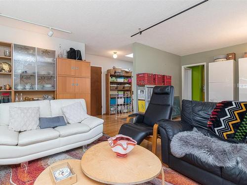 2363 Malaview Ave, Sidney, BC - Indoor Photo Showing Living Room With Fireplace