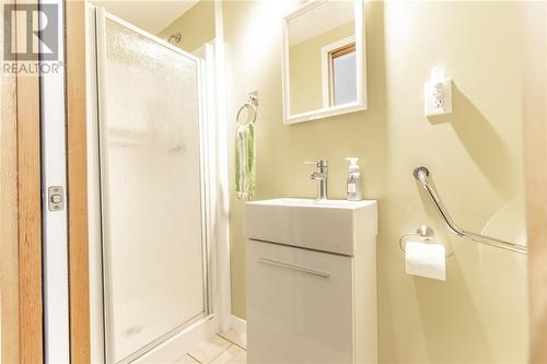 32750 Highway 17 Highway, Deep River, ON - Indoor Photo Showing Bathroom