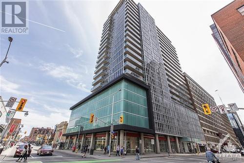 324 Laurier Avenue W Unit#1404, Ottawa, ON - Outdoor