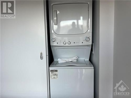 324 Laurier Avenue W Unit#1404, Ottawa, ON - Indoor Photo Showing Laundry Room