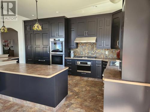 1551 3 Highway E, Osoyoos, BC - Indoor Photo Showing Kitchen With Upgraded Kitchen