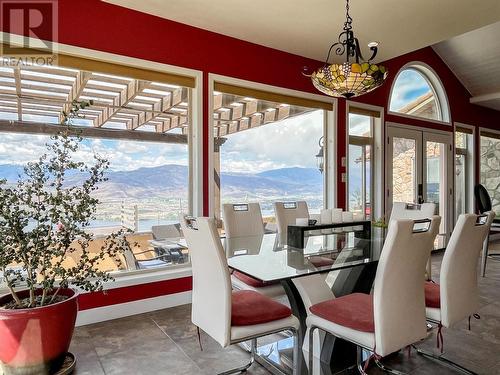 1551 3 Highway E, Osoyoos, BC - Indoor Photo Showing Dining Room