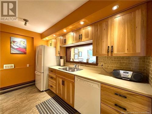 440 Water Street Unit# C, Saint Andrews, NB - Indoor Photo Showing Kitchen With Double Sink