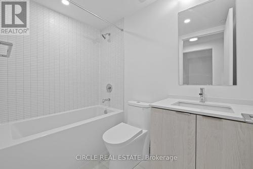 1007 - 1 Jarvis Street, Hamilton, ON - Indoor Photo Showing Bathroom