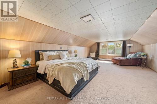 61 Francis Street E, Kawartha Lakes, ON - Indoor Photo Showing Bedroom