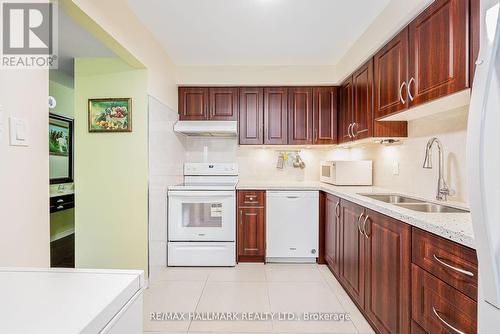 77 Jenny Wrenway, Toronto, ON - Indoor Photo Showing Kitchen With Double Sink