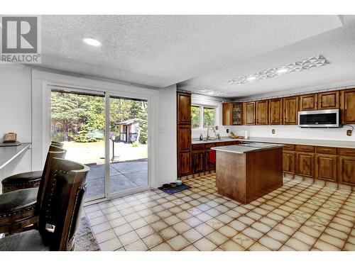 5675 Moriarty Crescent, Prince George, BC - Indoor Photo Showing Kitchen