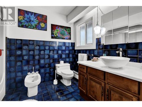 5675 Moriarty Crescent, Prince George, BC - Indoor Photo Showing Bathroom