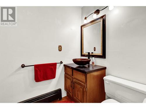 5675 Moriarty Crescent, Prince George, BC - Indoor Photo Showing Bathroom