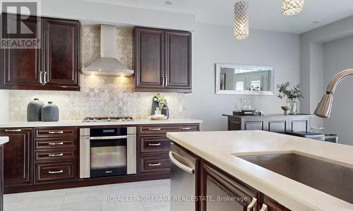 23 Ross Wright Avenue, Clarington, ON - Indoor Photo Showing Kitchen With Upgraded Kitchen