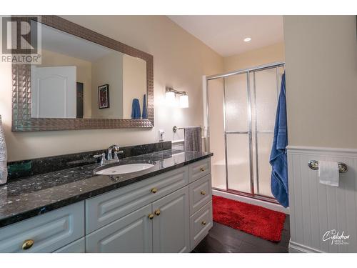 450 River  W Drive, Christina Lake, BC - Indoor Photo Showing Bathroom