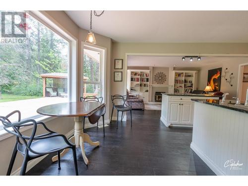 450 River  W Drive, Christina Lake, BC - Indoor Photo Showing Dining Room