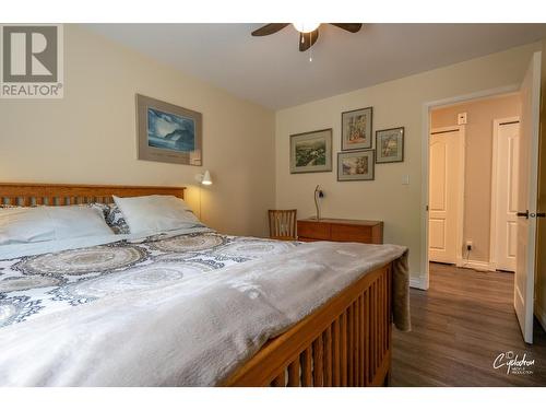 450 River  W Drive, Christina Lake, BC - Indoor Photo Showing Bedroom