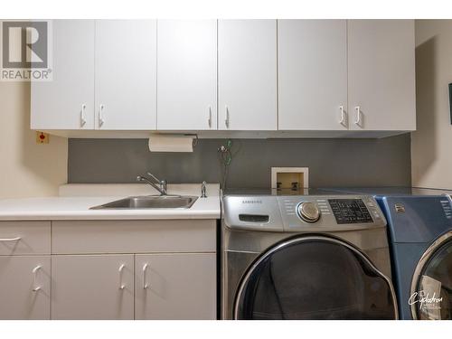 450 River  W Drive, Christina Lake, BC - Indoor Photo Showing Laundry Room