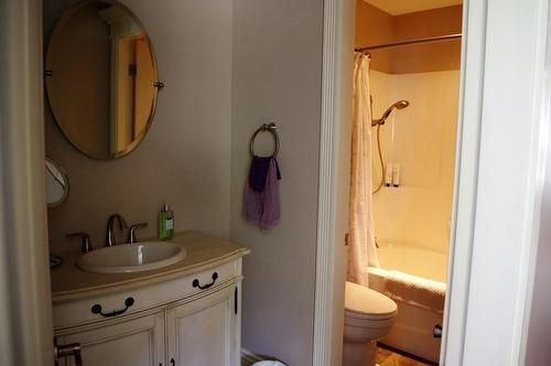 6016 Athelston-Hartford Road, Grand Forks, BC - Indoor Photo Showing Bathroom