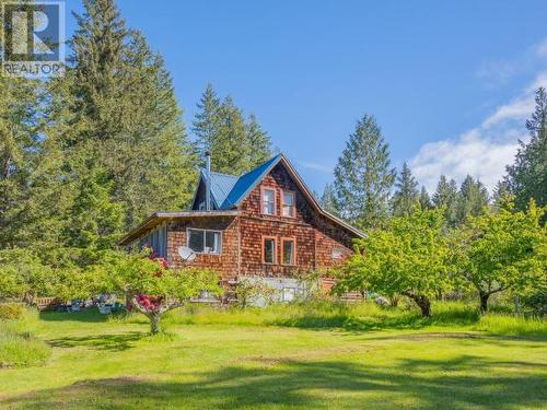 9690 Pryor Road, Powell River, BC - Outdoor