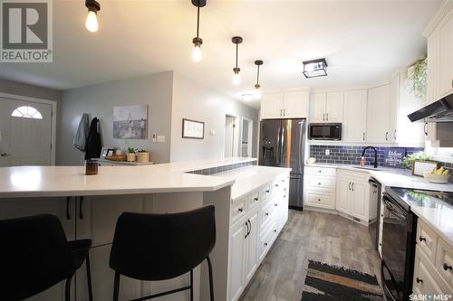 813 Moose Street, Moosomin, SK - Indoor Photo Showing Kitchen With Upgraded Kitchen