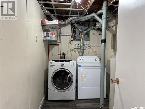 3629 Centennial Drive, Saskatoon, SK - Indoor Photo Showing Laundry Room