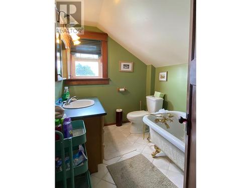 615 E 5Th Avenue, Prince Rupert, BC - Indoor Photo Showing Bathroom