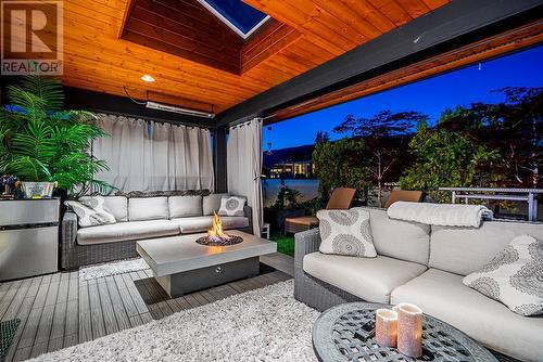 1155 Duchess Avenue, West Vancouver, BC - Outdoor With Deck Patio Veranda With Exterior