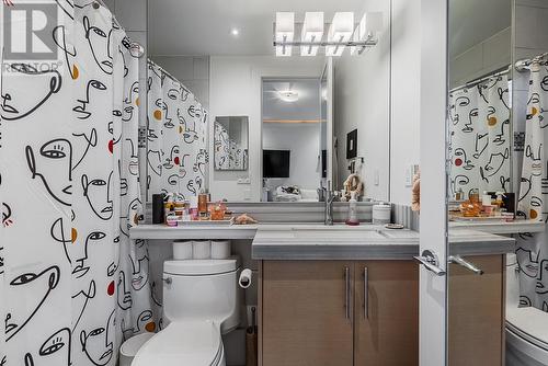1155 Duchess Avenue, West Vancouver, BC - Indoor Photo Showing Bathroom