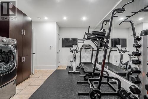 1155 Duchess Avenue, West Vancouver, BC - Indoor Photo Showing Gym Room