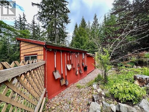 8780 Martens Road, Slocan, BC - Outdoor